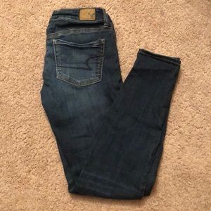 American Eagle begging super stretch